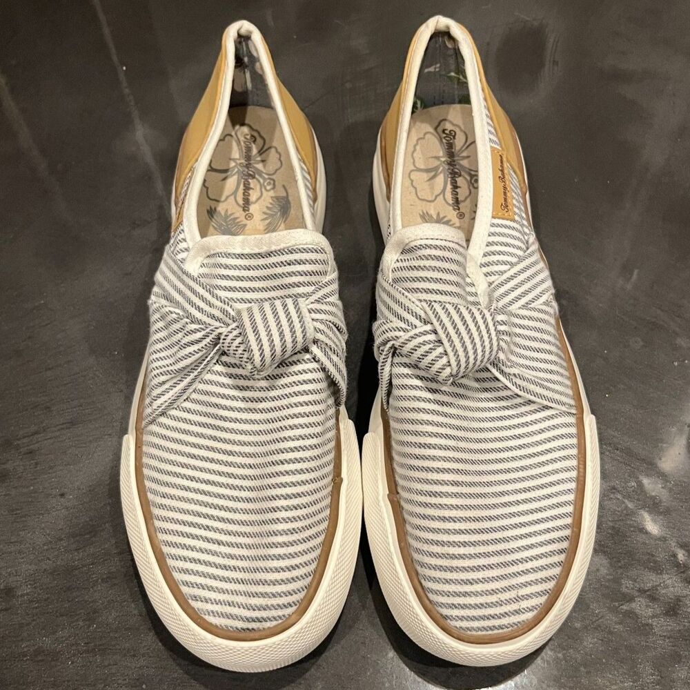Tommy Bahama Women’s Margaritaville slip on striped boat shoes Sz 9.5